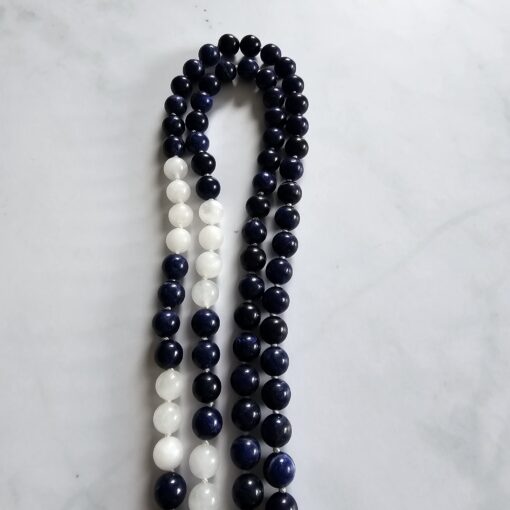 Sodalith-Schneequarz-Mala mit Sodalith-Anhänger und Armband – Bild 13