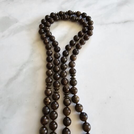 Bronzit-Mala mit Bronzit-Anhänger und Armband – Bild 13