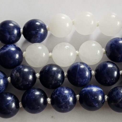 Sodalith-Schneequarz-Mala mit Sodalith-Anhänger und Armband – Bild 15