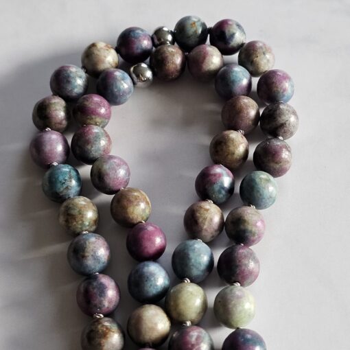 Rubin-Disthen-Fuchsit-Mala mit Rubin-Disthen-Fuchsit-Anhänger und Armband – Bild 16