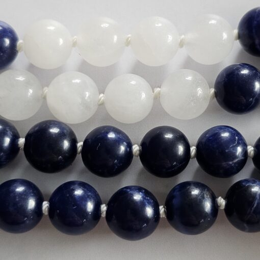 Sodalith-Schneequarz-Mala mit Sodalith-Anhänger und Armband – Bild 16