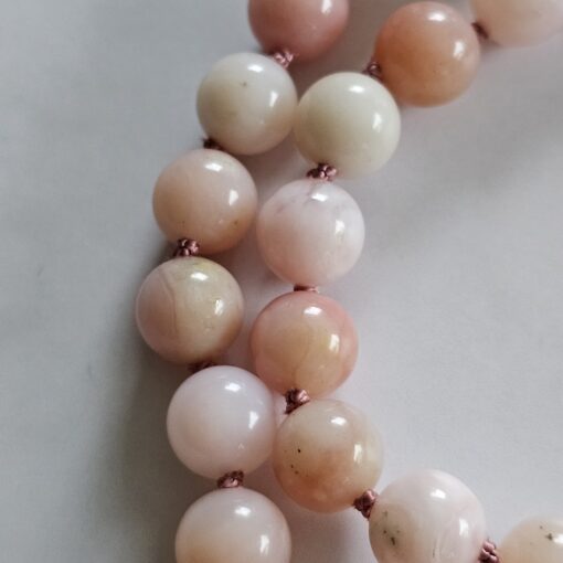Opal (peruanischer, rosafarbener Opal) -Mala mit Edelstahlanhänger – Bild 18
