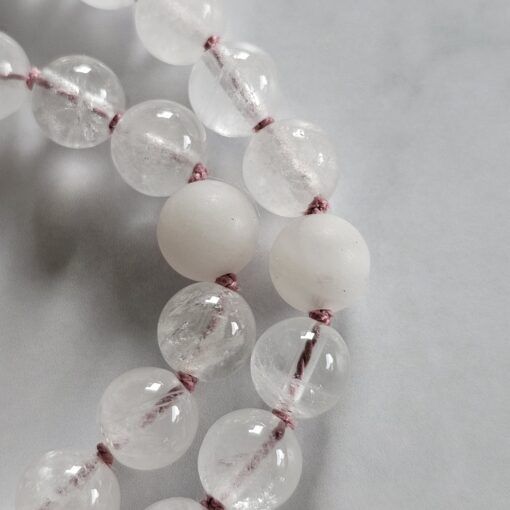 Rosenquarz-Milchquarz-Mala mit Quaste – Bild 18