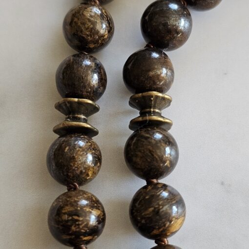 Bronzit-Mala mit Bronzit-Anhänger und Armband – Bild 18