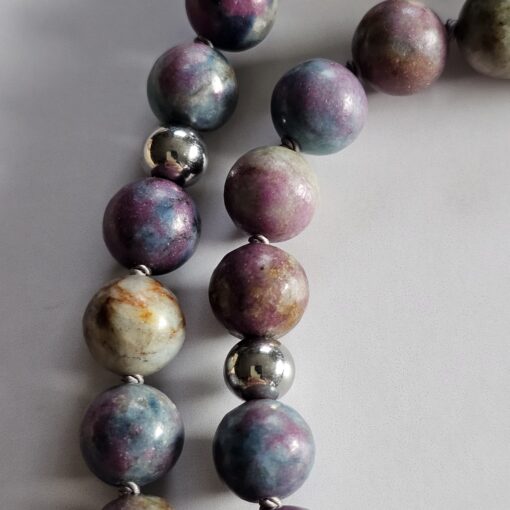Rubin-Disthen-Fuchsit-Mala mit Rubin-Disthen-Fuchsit-Anhänger und Armband – Bild 19