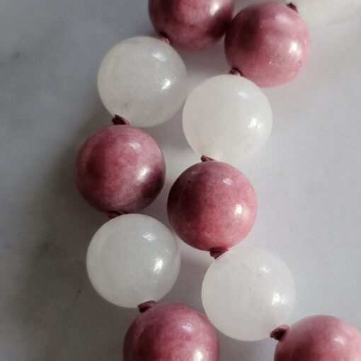 Rhodonit-Rosenquarz-Schneequarz-Mala mit Edelstahlanhänger und Armband – Bild 20