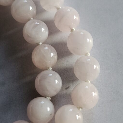 Rosenquarz-Bergkristall (Rosenperlen) -Mala mit Seidenquaste und Armband – Bild 21