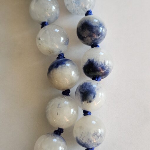 Dumortierit (Dumortierit in Quarz) -Mala mit Seidenquaste und Armband – Bild 22