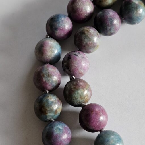 Rubin-Disthen-Fuchsit-Mala mit Rubin-Disthen-Fuchsit-Anhänger und Armband – Bild 23