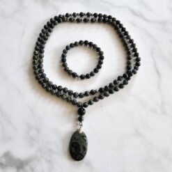 Eldarit („Kabambastein“) -Mala mit Eldarit-Anhänger und Armband