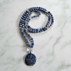Aventurinquarz (blau) -Bergkristall-Mala mit blauem Aventurinquarz-Anhänger