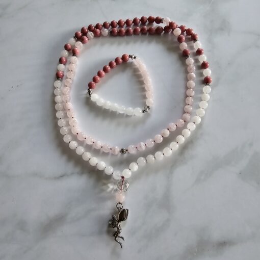 Rhodonit-Rosenquarz-Schneequarz-Mala mit Edelstahlanhänger und Armband