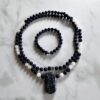 Sodalith-Schneequarz-Mala mit Sodalith-Anhänger und Armband