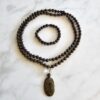 Bronzit-Mala mit Bronzit-Anhänger und Armband