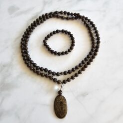 Bronzit-Mala mit Bronzit-Anhänger und Armband