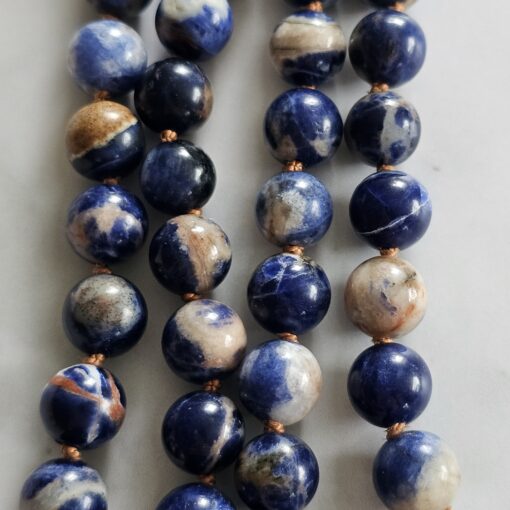 Sodalith (mit Calcit) -Kupfer-Mala mit Sodalith (mit Calcit) -Anhänger – Bild 2