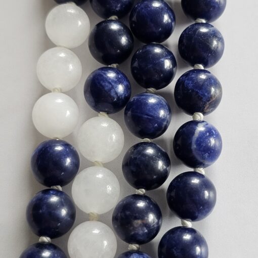 Sodalith-Schneequarz-Mala mit Sodalith-Anhänger und Armband – Bild 2
