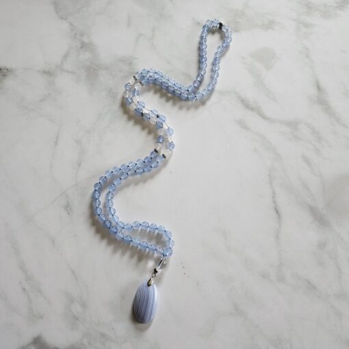 Chalcedon (blau) -Achat (weiß) -Mala mit blau gebändertem Chalcedon-Anhänger – Bild 4