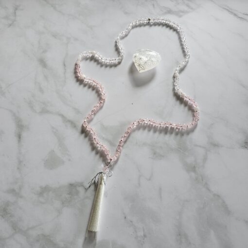 Rosenquarz-Milchquarz-Mala mit Quaste – Bild 5