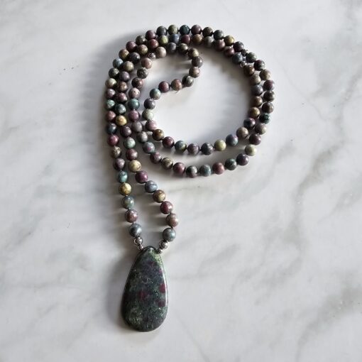 Rubin-Disthen-Fuchsit-Mala mit Rubin-Disthen-Fuchsit-Anhänger und Armband – Bild 5