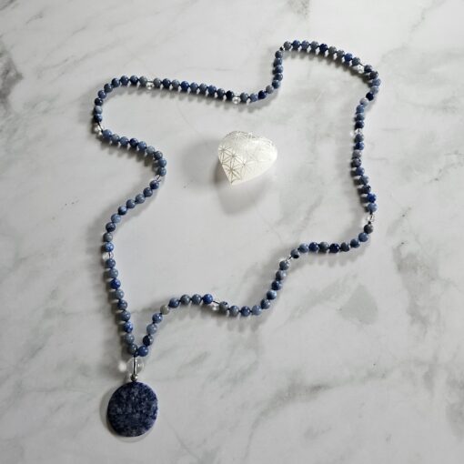 Aventurinquarz (blau) -Bergkristall-Mala mit blauem Aventurinquarz-Anhänger – Bild 5
