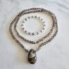 Achat (grau) -Mala mit Kundl-Marmor-Anhänger und Armband