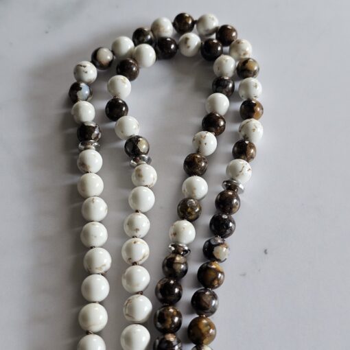 Magnesit-Opal (braun) -Mala (2) mit Edelstahlanhänger – Bild 10