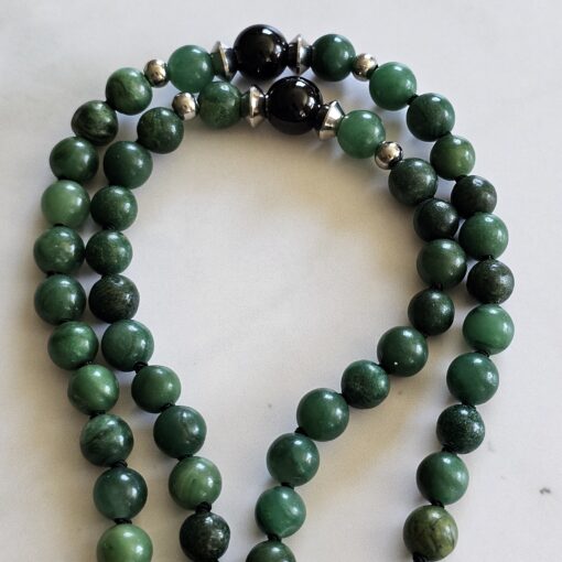 Budstone („Prasemquarz“) -Turmalin (schwarz) -Mala mit Budstone-Donut – Bild 12