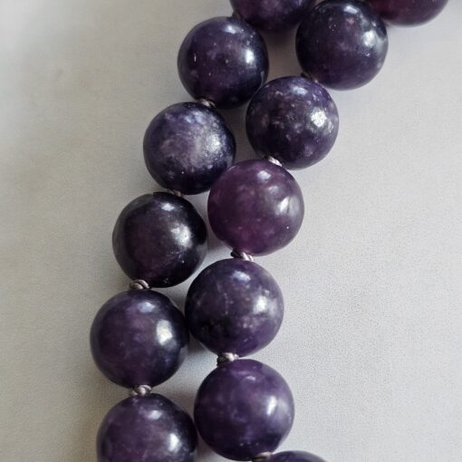 Kunzit-Lepidolith-Mala mit Seidenquaste – Bild 14