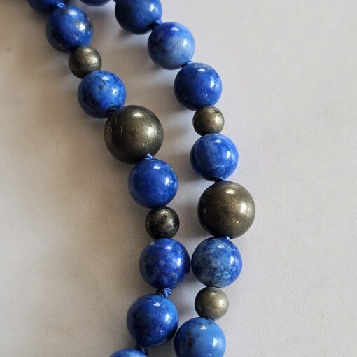 Lapislazuli-Pyrit-Mala (3) mit Lapislazuli-Anhänger (Tropfen) – Bild 15