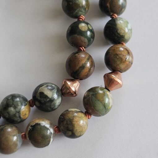 Meta-Rhyolith („Augenstein“, „Regenwaldstein“) -Kupfer-Mala mit „Regenwaldstein“-Anhänger – Bild 15