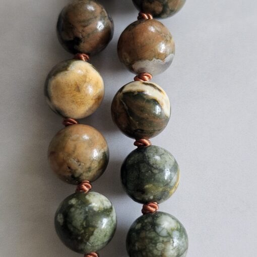 Meta-Rhyolith („Augenstein“, „Regenwaldstein“) -Kupfer-Mala mit „Regenwaldstein“-Anhänger – Bild 18