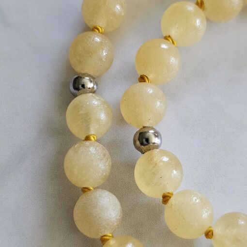Calcit (orange, „Orangencalcit“) -Mala (3) mit Edelstahlanhänger – Bild 19