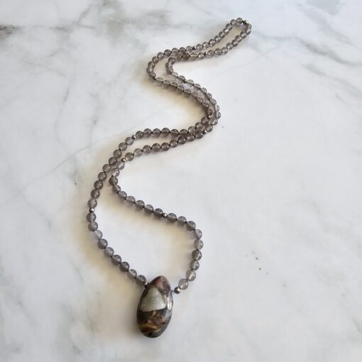 Achat (grau) -Mala mit Kundl-Marmor-Anhänger und Armband – Bild 5