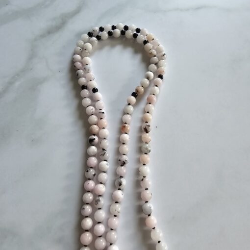 Jaspis („Kirschblüten-Jaspis“) -Turmalin (schwarz) -Mala mit Seidenquaste – Bild 9
