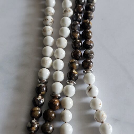 Magnesit-Opal (braun) -Mala (1) mit Edelstahlanhänger – Bild 9