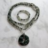Moosachat (Chalcedon) -Mala mit Moosachat-Donut und Armband