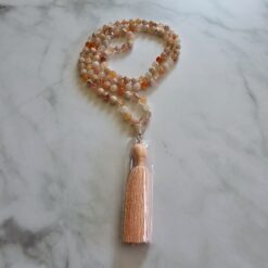 Achat („Kirschblütenachat“) -Mala (8) mit Baumwollquaste