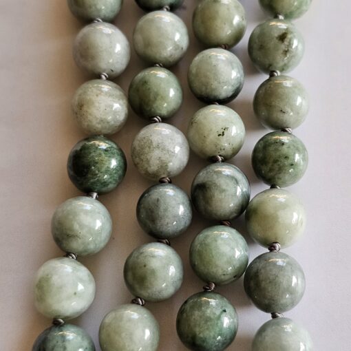 Jade (Burma Jade) -Mala (2b) mit Donut aus Burma Jade und Armband – Bild 12