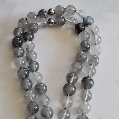 Bergkristall (dunkel, „Wolkenquarz“) -Mala mit Edelstahlanhänger und Armband – Bild 14