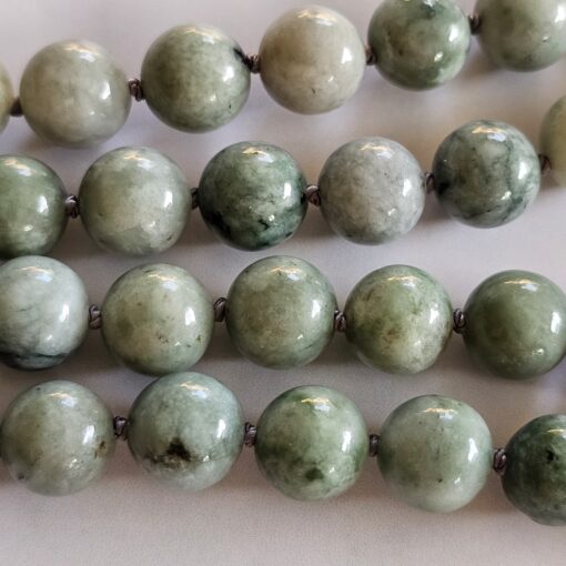 Jade (Burma Jade) -Mala (2b) mit Donut aus Burma Jade und Armband – Bild 17