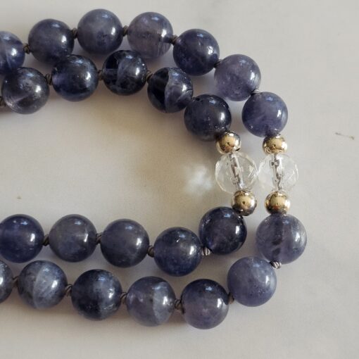 Iolith (Cordierit) -Bergkristall (facettiert) -Mala mit Iolith-Anhänger und Armband – Bild 19