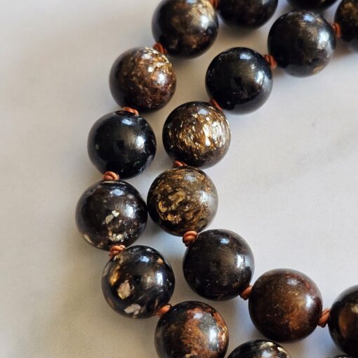 Biotit-Mala mit Biotit-Anhänger und 2 Armbändern – Bild 21