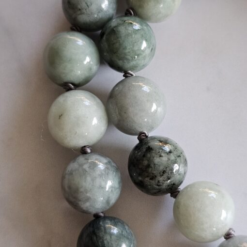 Jade (Burma Jade) -Mala (2b) mit Donut aus Burma Jade und Armband – Bild 23
