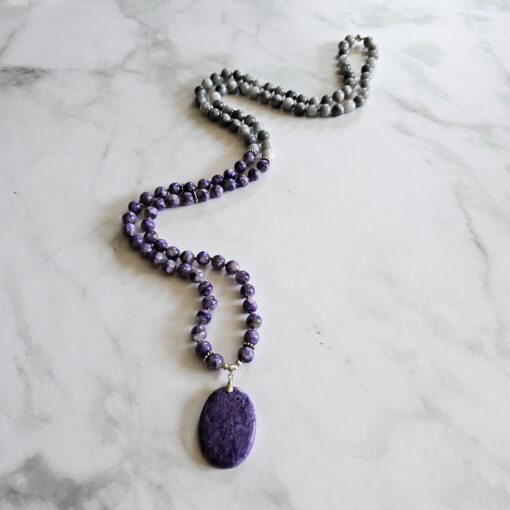 Charoit-"Adlerauge"-Mala mit Charoit-Anhänger und Armband – Bild 6