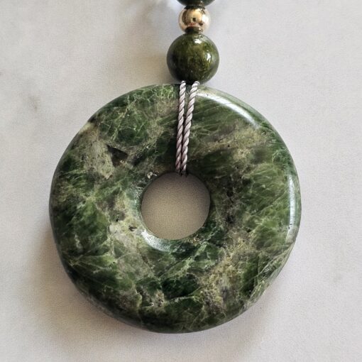 Chromdiopsid-Mala (2) mit Chromdiopsid-Donut – Bild 8
