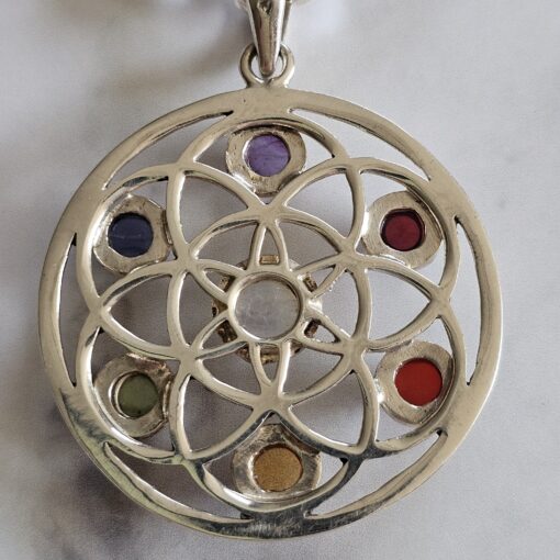 Bergkristall-Chakra-Mala (2) mit rundem Chakra-Anhänger (Blume des  Lebens) – Bild 8