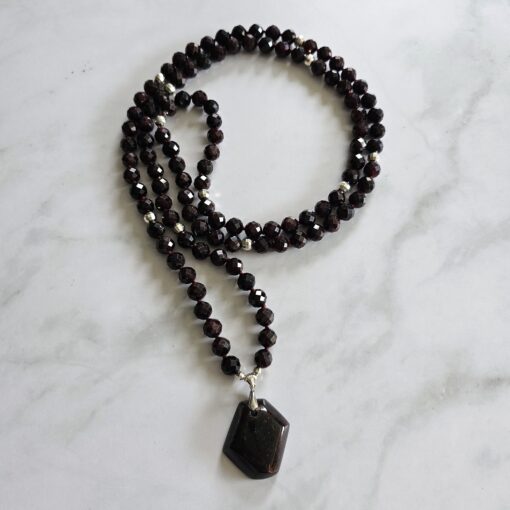 Granat (facettiert) -Mala mit Granat-Anhänger (Freiform) und 2 Armbändern – Bild 6