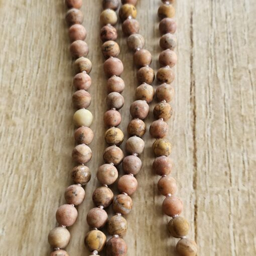 Jaspis (naturfarben und matt) -Mala (1) mit Baumwollquaste – Bild 9