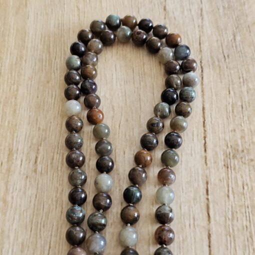 Serpentin (marokkanischer Serpentin) -Mala mit Seidenquaste – Bild 9